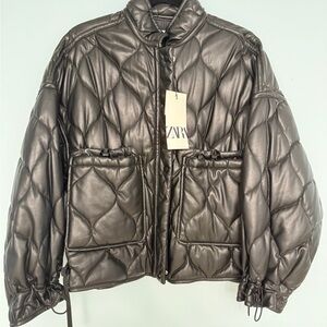 Zara Women's Black Puffer Jacket